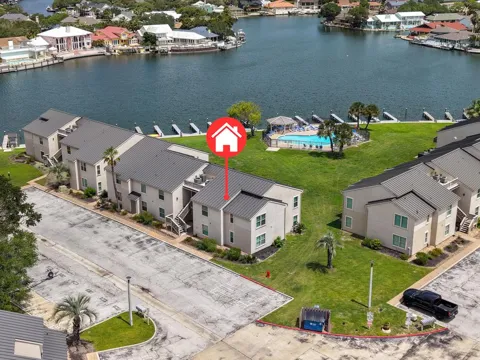 2412 Bayhouse