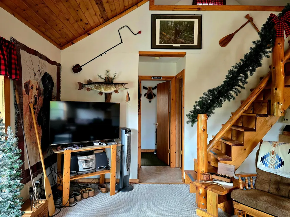 9464 Highway 53 Kabetogama, MN 56669