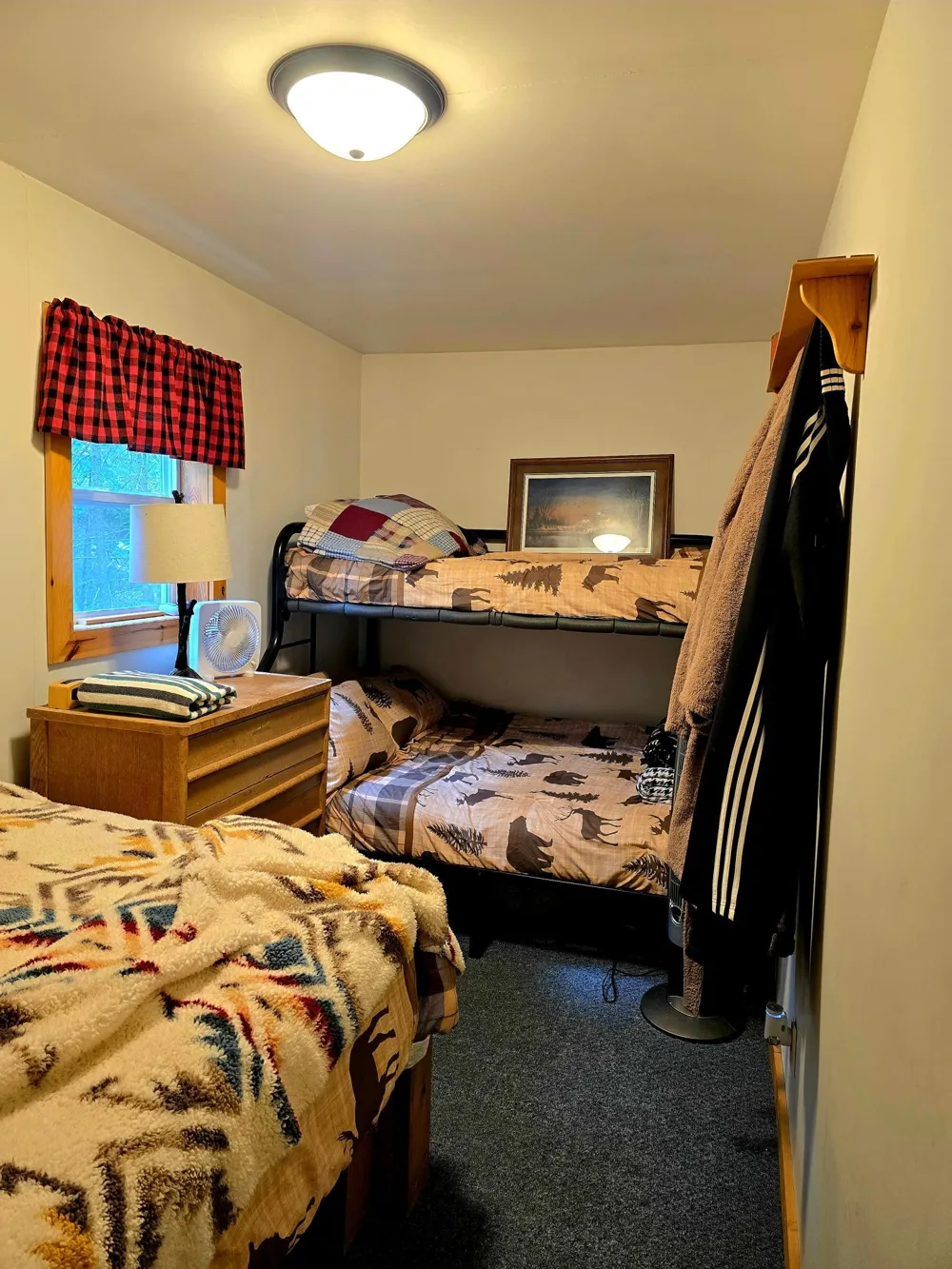 9464 Highway 53 Kabetogama, MN 56669