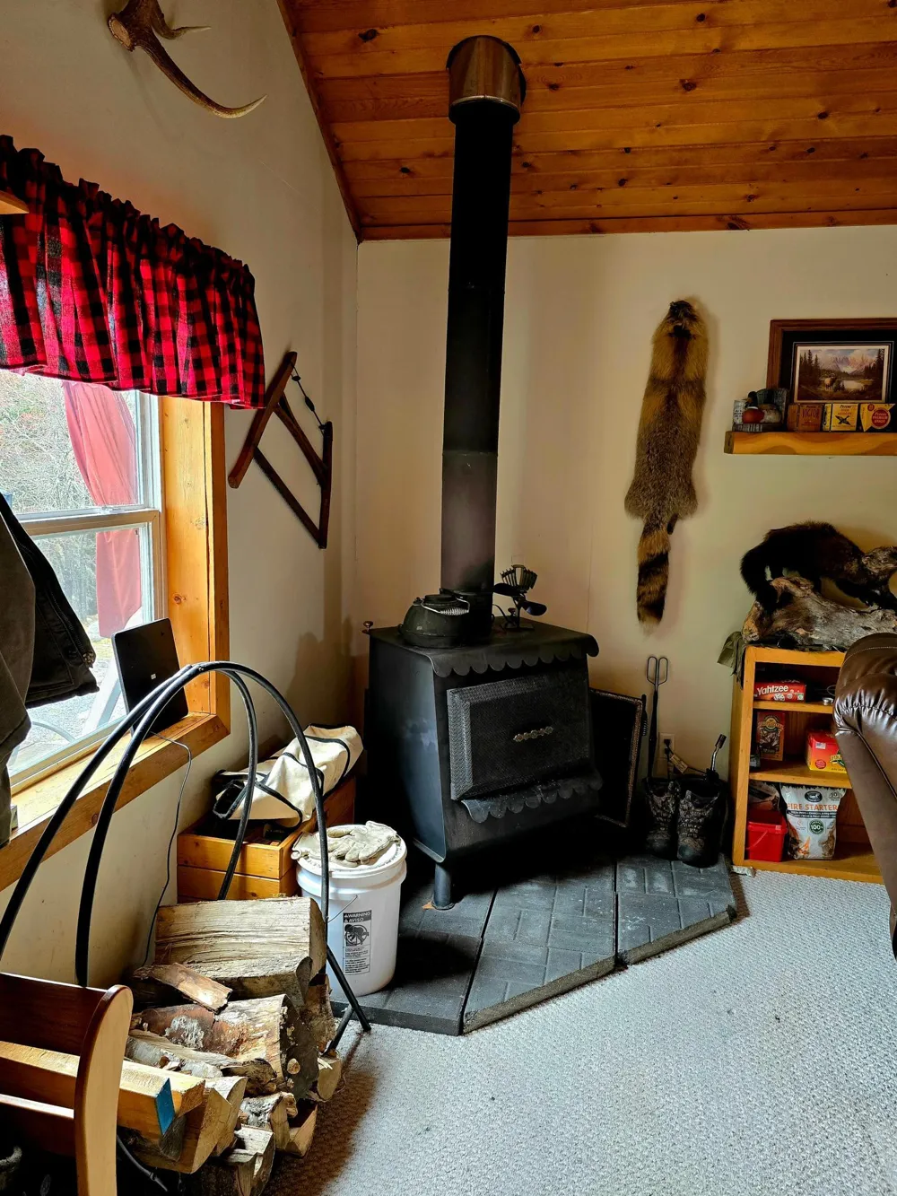 9464 Highway 53 Kabetogama, MN 56669
