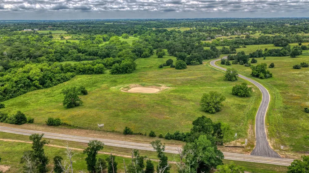 1 Creekview Trail Brenham, TX 77833