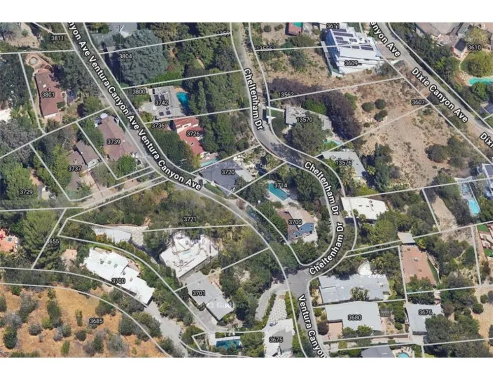 3721 Ventura Canyon Sherman Oaks, CA 91423