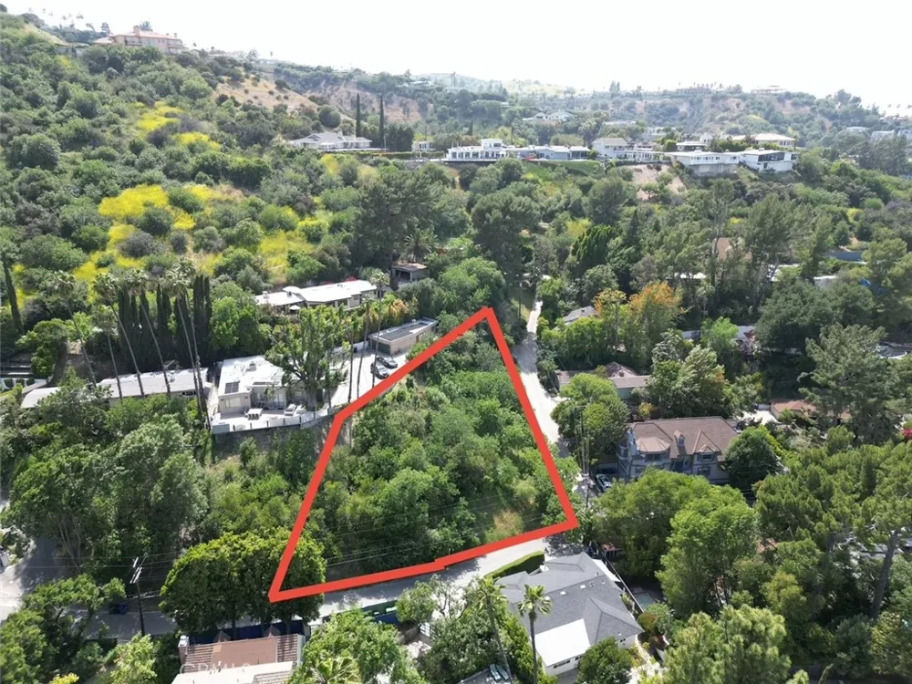 3721 Ventura Canyon Sherman Oaks, CA 91423