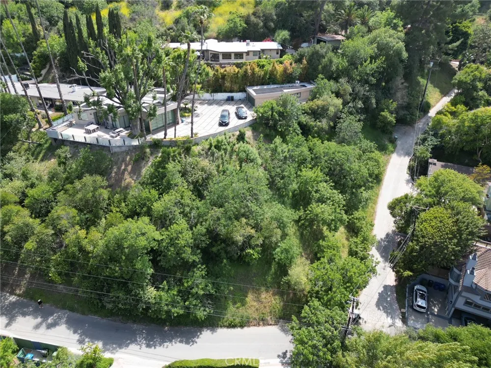 3721 Ventura Canyon Sherman Oaks, CA 91423