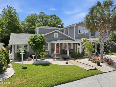 105 S Webb Street