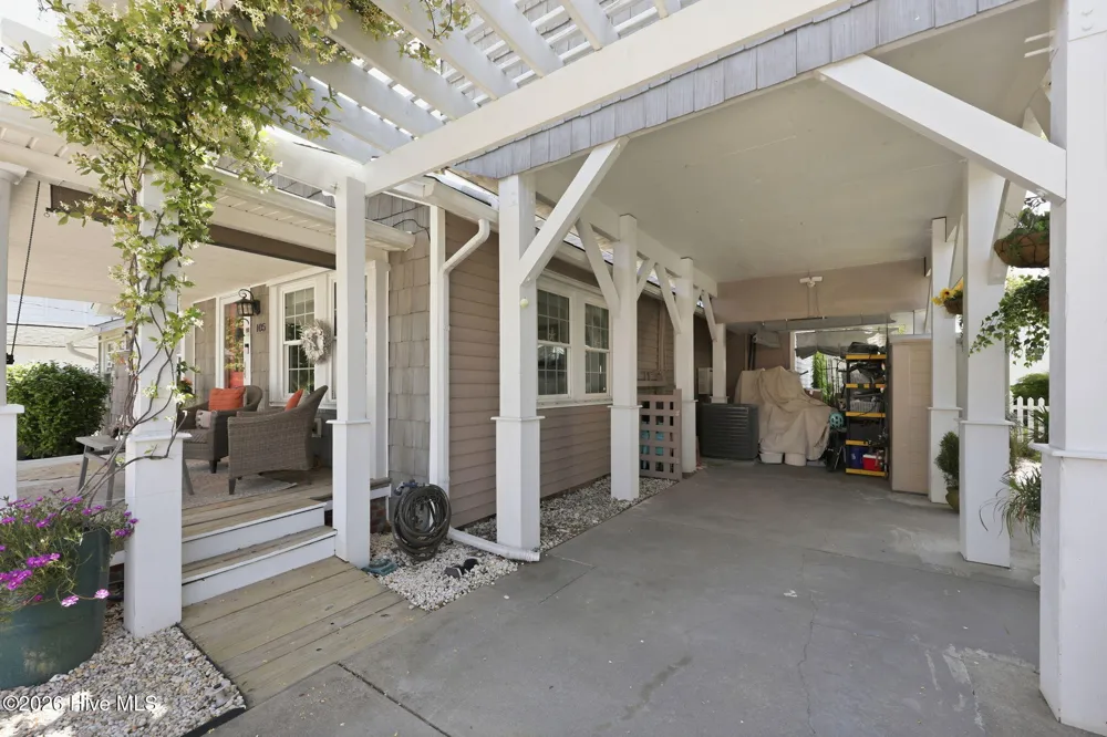105 S Webb Street Swansboro, NC 28584