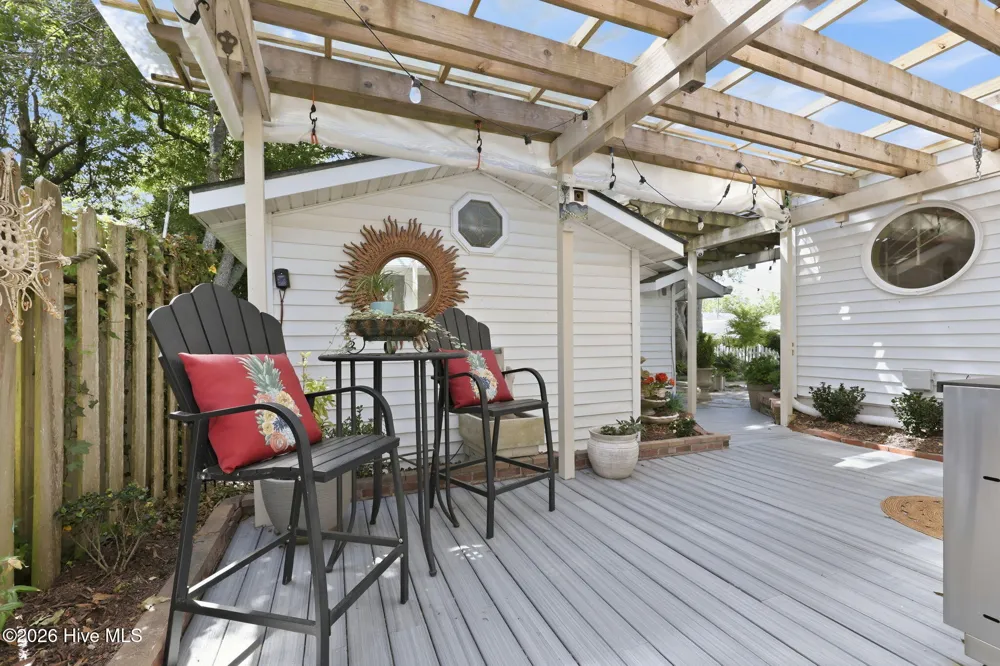 105 S Webb Street Swansboro, NC 28584