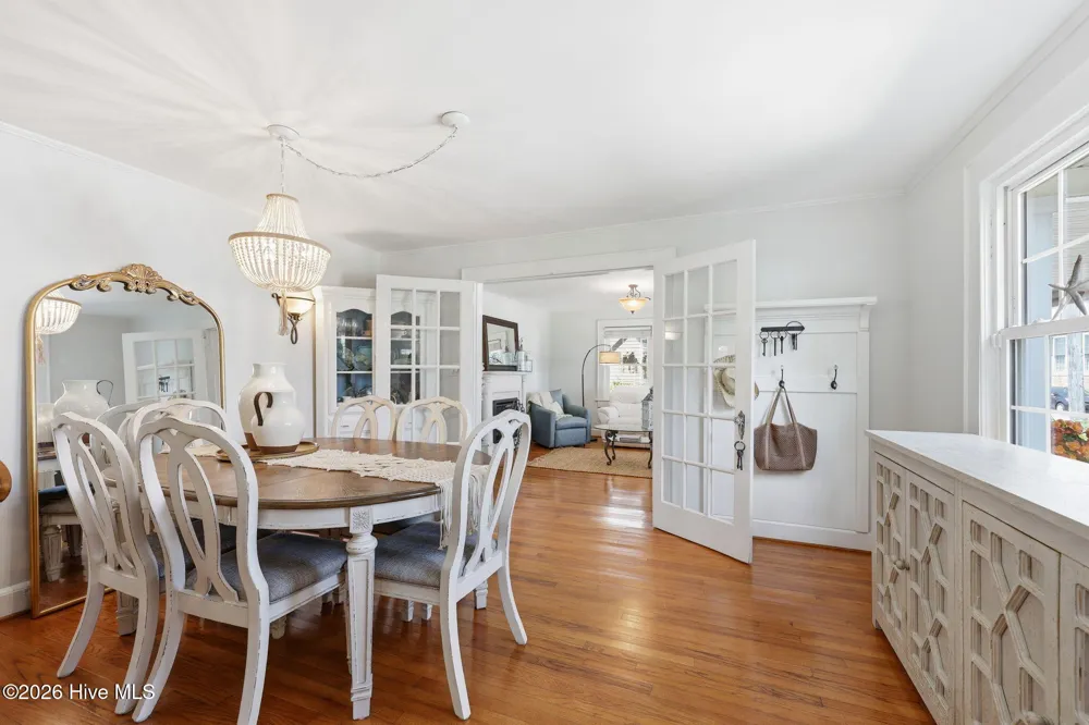 105 S Webb Street Swansboro, NC 28584