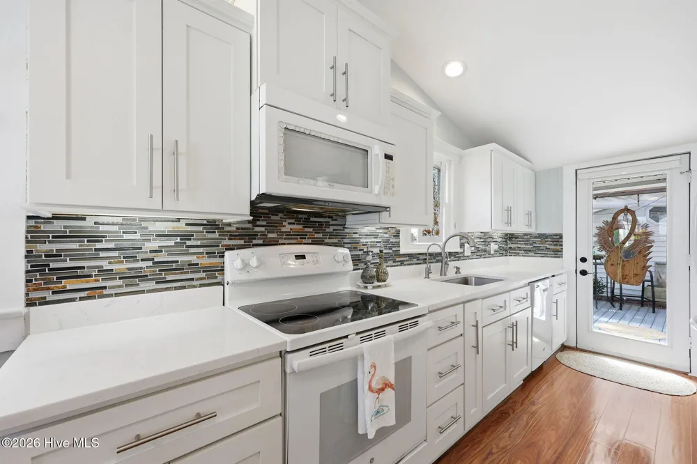 105 S Webb Street Swansboro, NC 28584