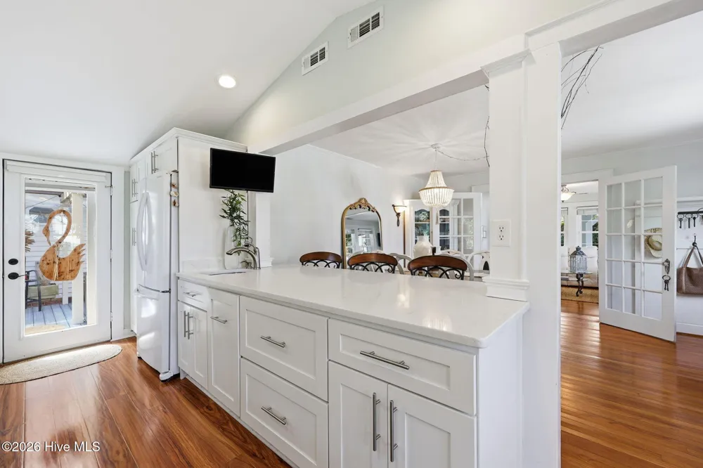 105 S Webb Street Swansboro, NC 28584