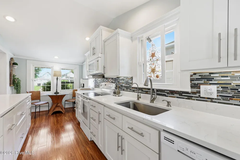 105 S Webb Street Swansboro, NC 28584
