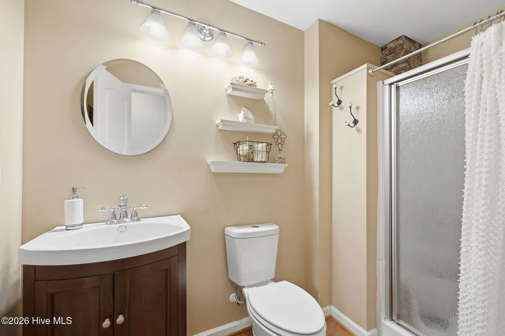 105 S Webb Street Swansboro, NC 28584