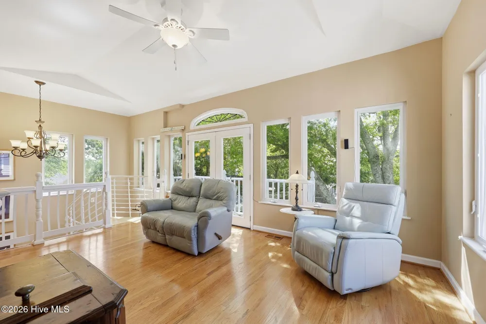 105 S Webb Street Swansboro, NC 28584