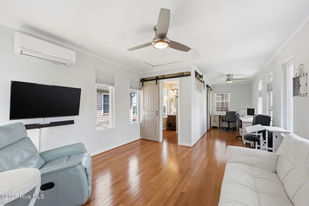 105 S Webb Street Swansboro, NC 28584