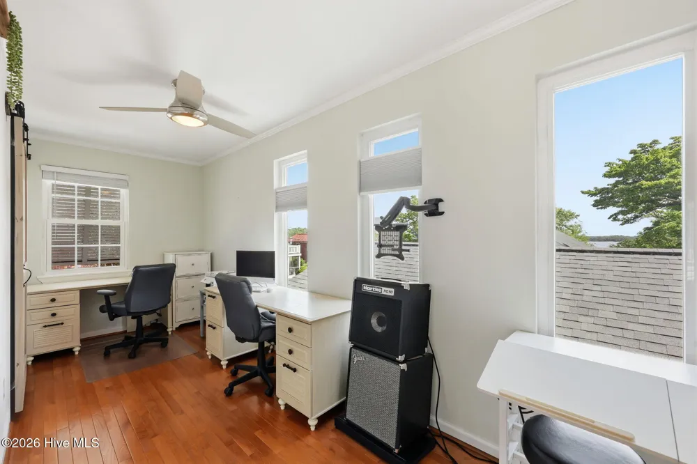 105 S Webb Street Swansboro, NC 28584