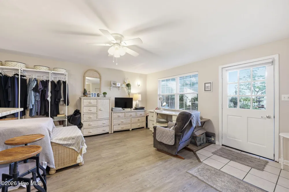 105 S Webb Street Swansboro, NC 28584