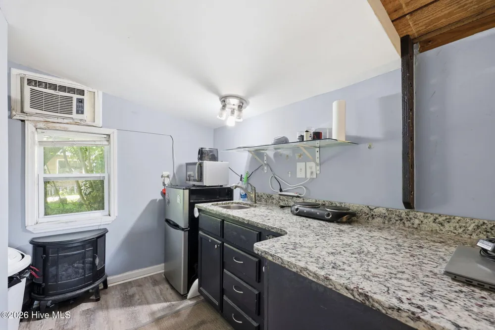 105 S Webb Street Swansboro, NC 28584