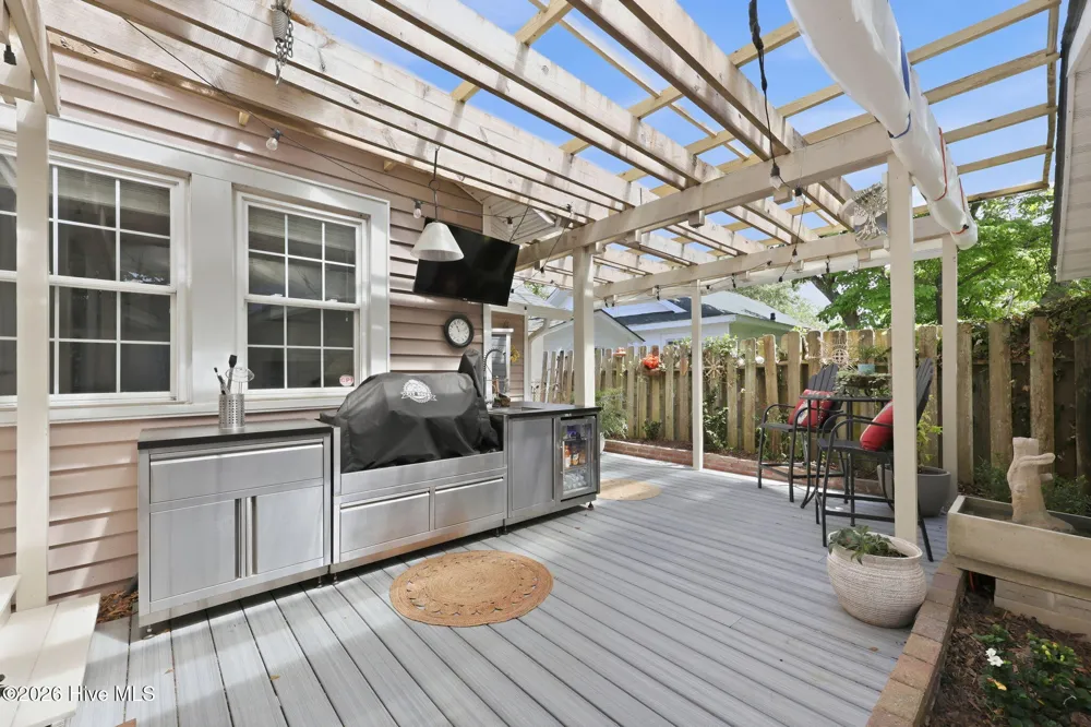 105 S Webb Street Swansboro, NC 28584