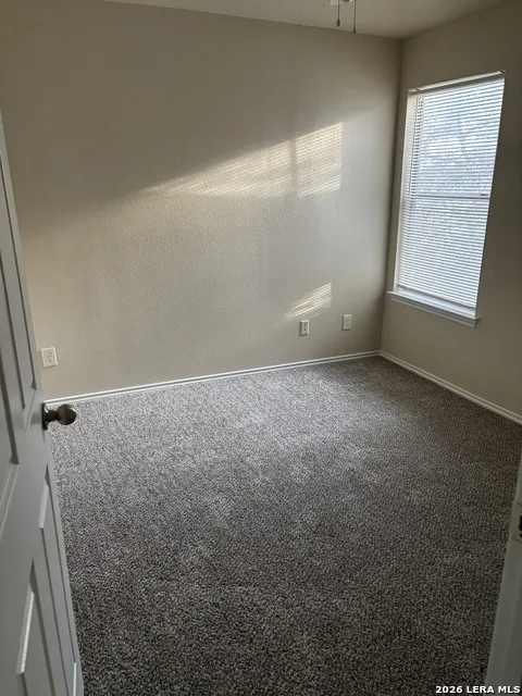 10614 Mathom Universal City, TX 78148