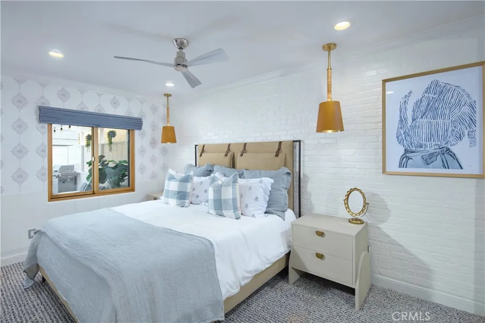 1311 W Bay Avenue Newport Beach, CA 92661