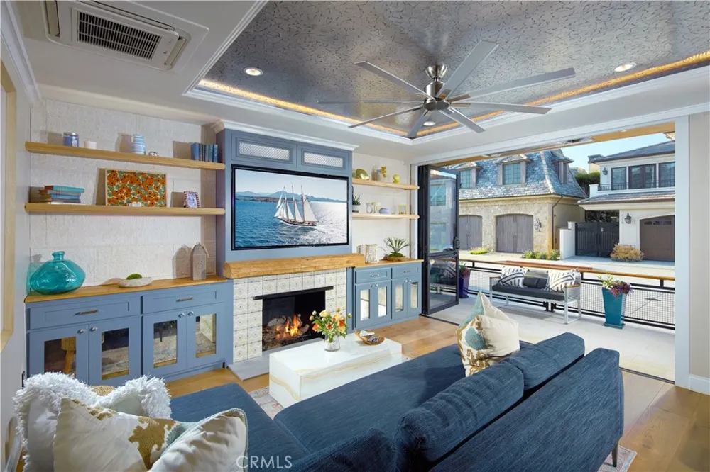 1311 W Bay Avenue Newport Beach, CA 92661