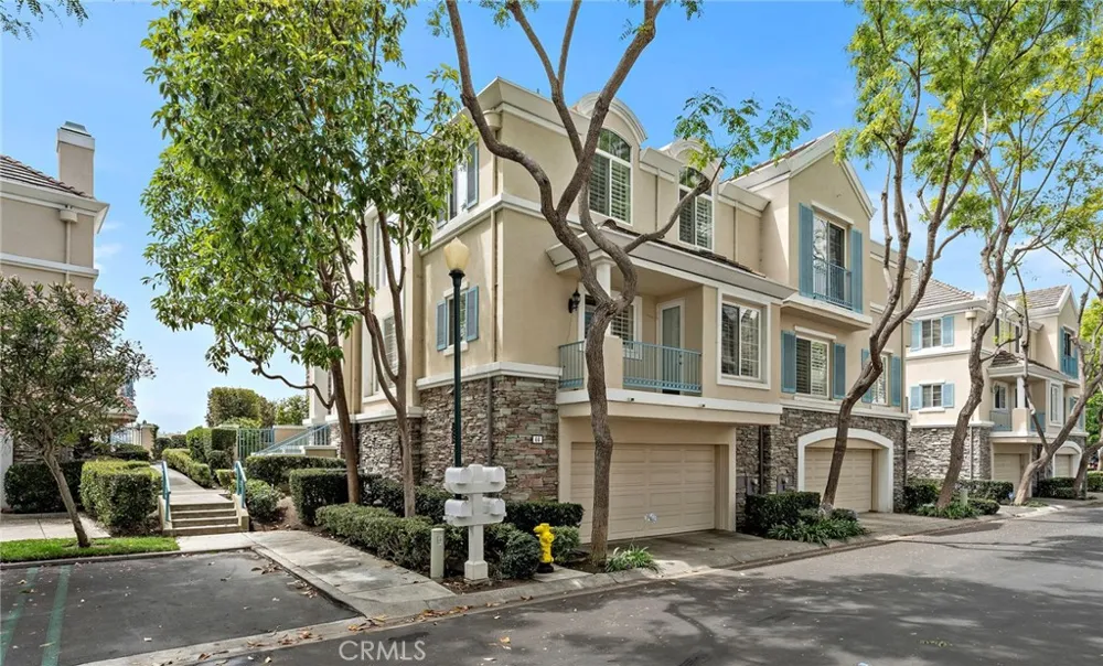 44 Chandon Newport Coast, CA 92657