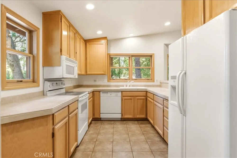 306 Gaudenzio Mount Shasta, CA 96067