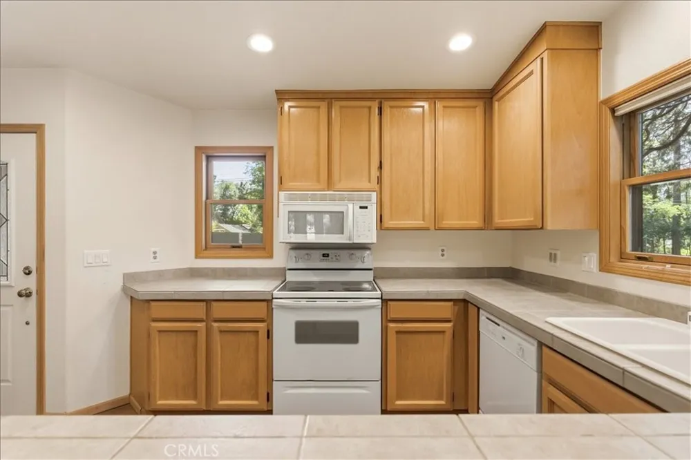 306 Gaudenzio Mount Shasta, CA 96067