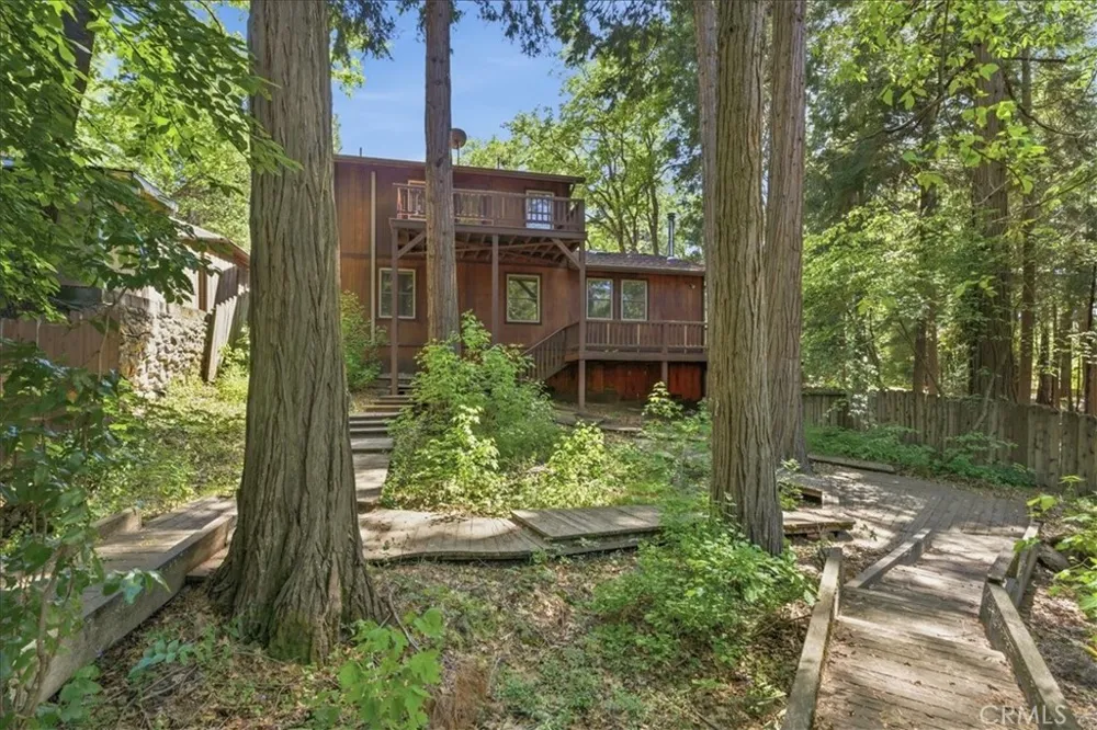 306 Gaudenzio Mount Shasta, CA 96067