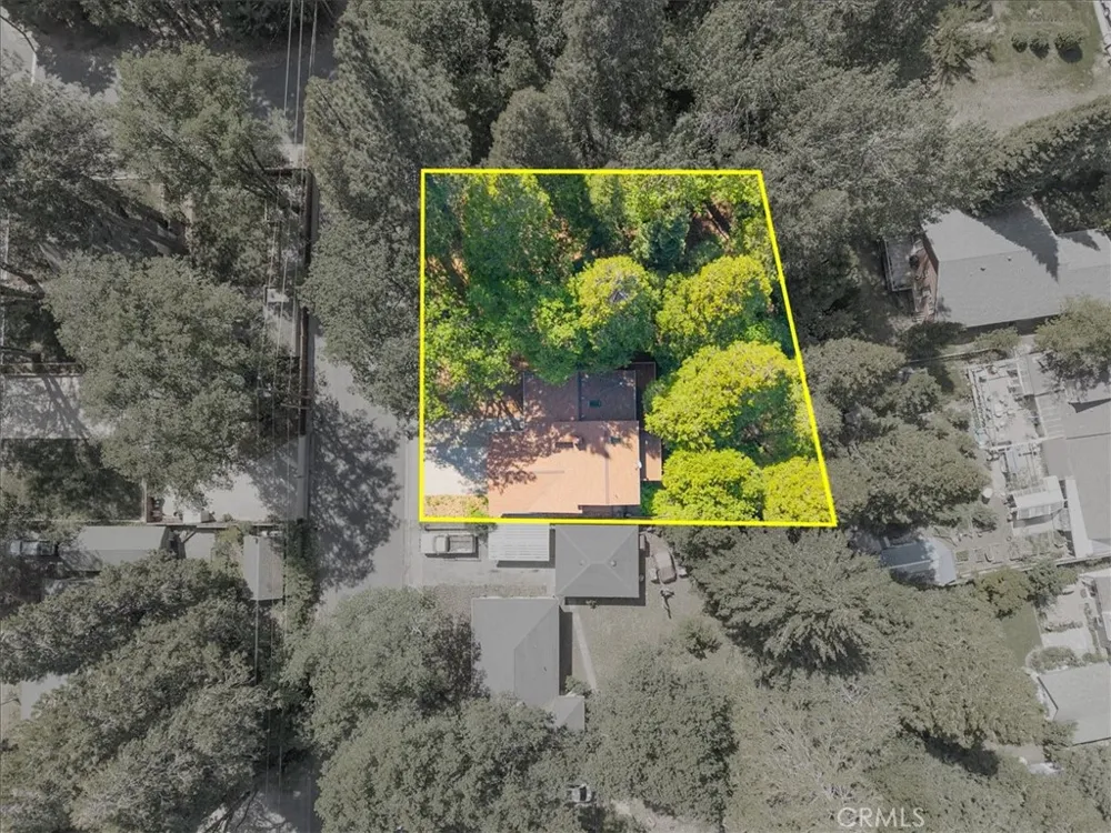 306 Gaudenzio Mount Shasta, CA 96067