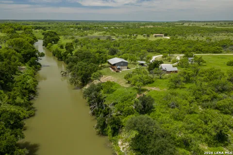 9259 TURKEY BARN LN