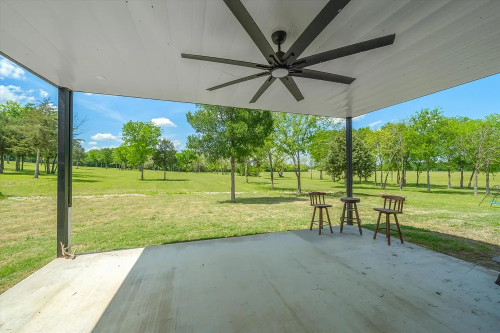 1189 Vz County Road 3702 Wills Point, TX 75169
