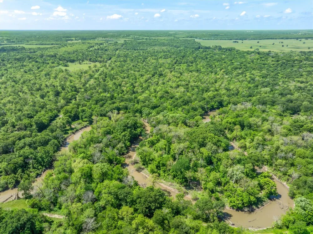1189 Vz County Road 3702 Wills Point, TX 75169