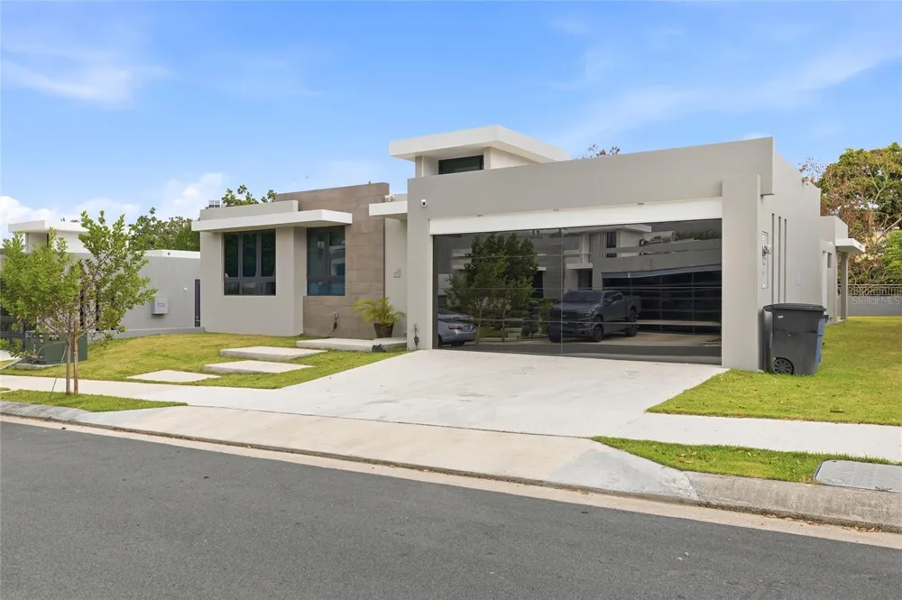 Urb Las Casonas ARANDA Guaynabo, PR 00966