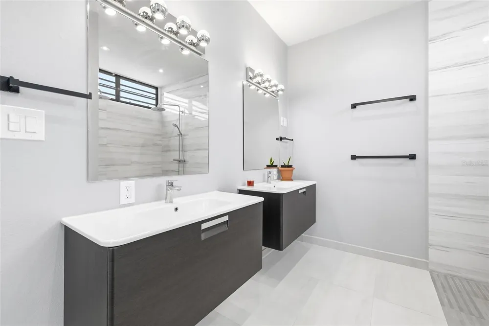 Urb Las Casonas ARANDA Guaynabo, PR 00966