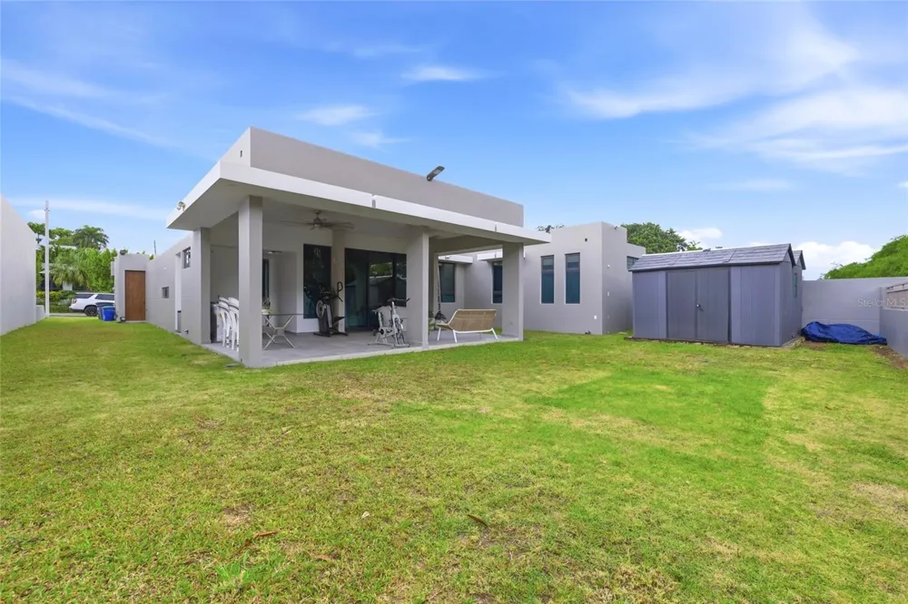 Urb Las Casonas ARANDA Guaynabo, PR 00966