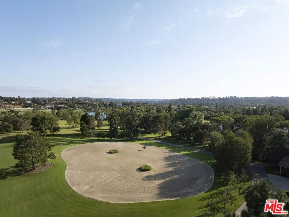 16401 Calle Feliz Rancho Santa Fe, CA 92067