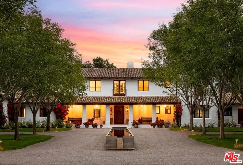 16401 Calle Feliz Rancho Santa Fe, CA 92067