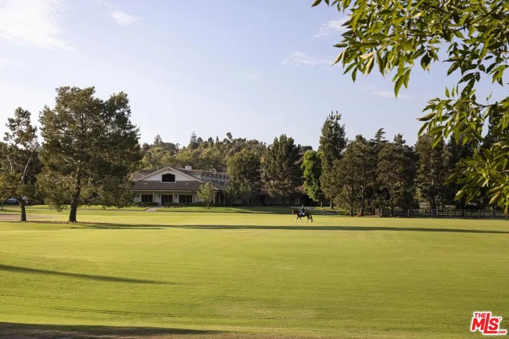 16401 Calle Feliz Rancho Santa Fe, CA 92067