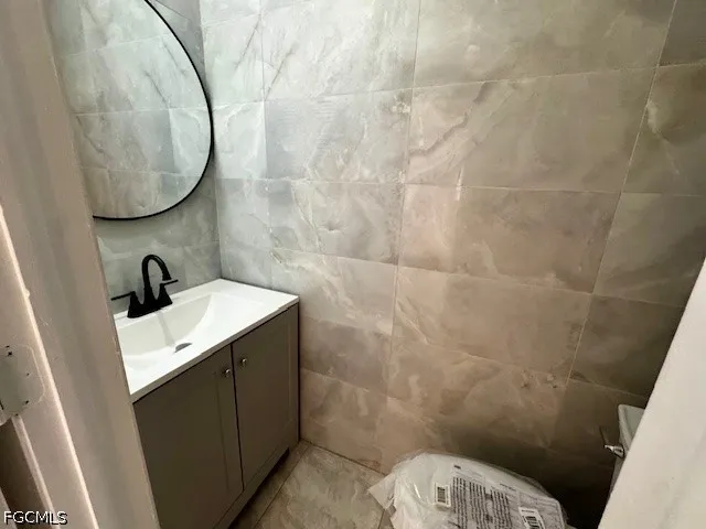 SE 8th Street #101 Cape Coral, FL 33990