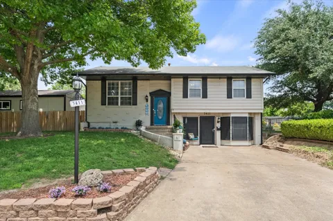 3411 Kenwood Way