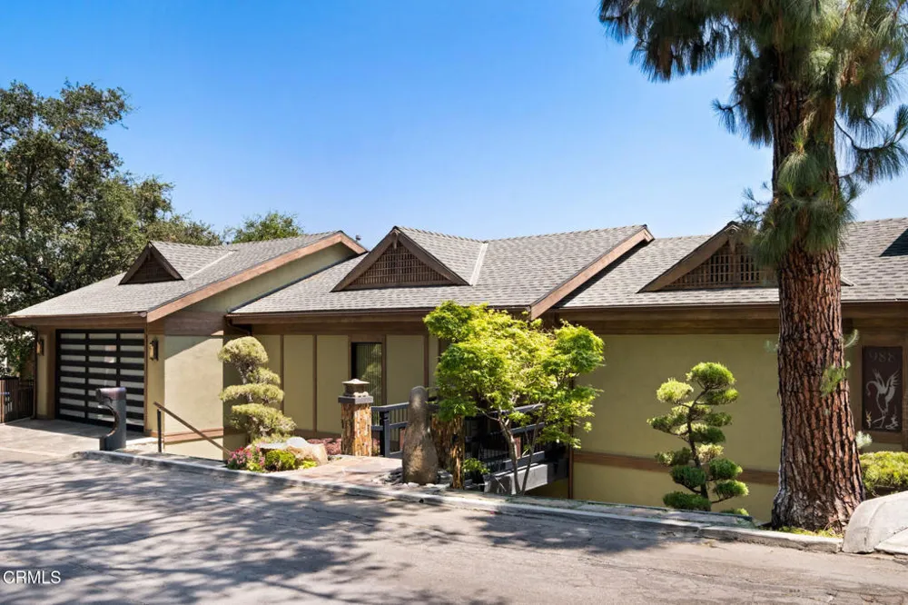 988 Glen Oaks Boulevard Pasadena, CA 91105