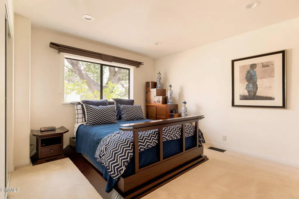 988 Glen Oaks Boulevard Pasadena, CA 91105