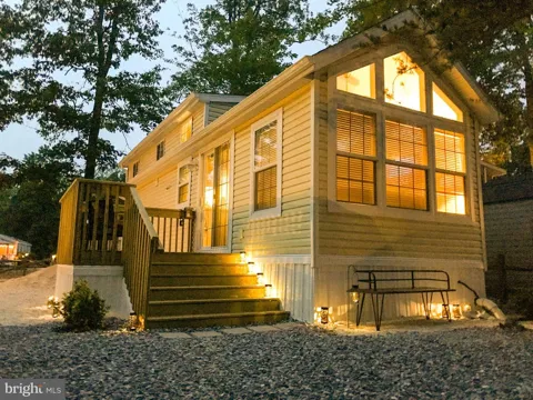 206 STAGECOACH ROAD #1412-1413