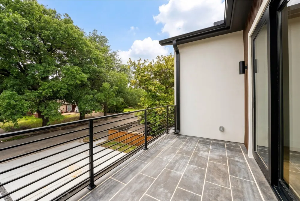 3559 Durango Drive Dallas, TX 75220