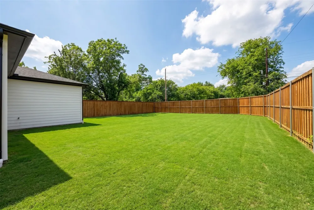 3559 Durango Drive Dallas, TX 75220