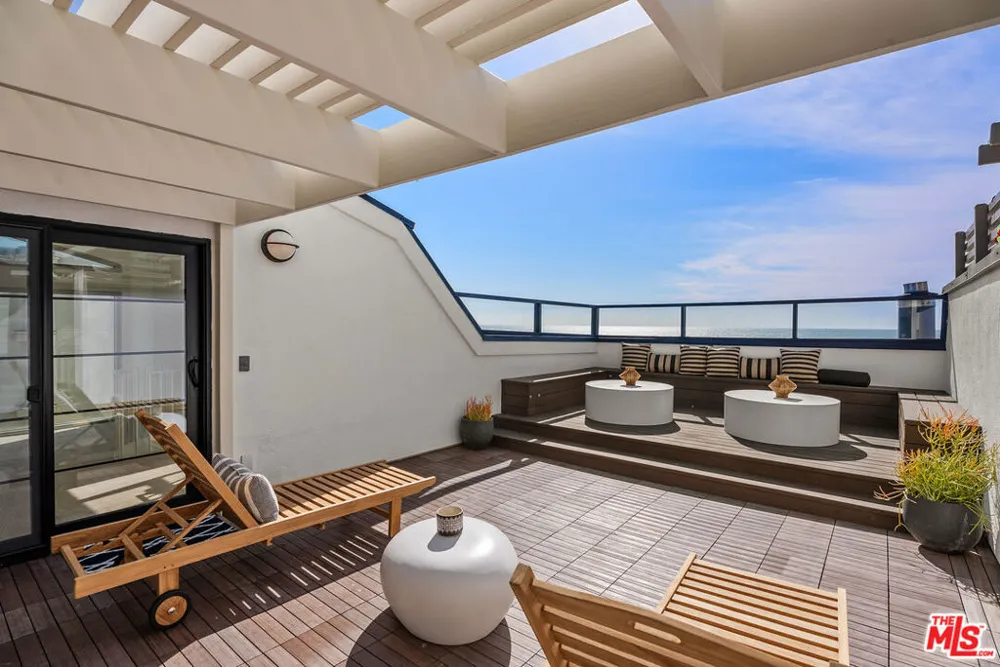 4 Jib Street #13 Marina del Rey, CA 90292