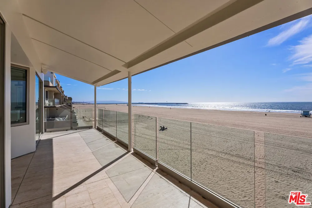 4 Jib Street #13 Marina del Rey, CA 90292
