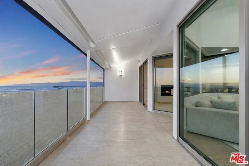 4 Jib Street #13 Marina del Rey, CA 90292