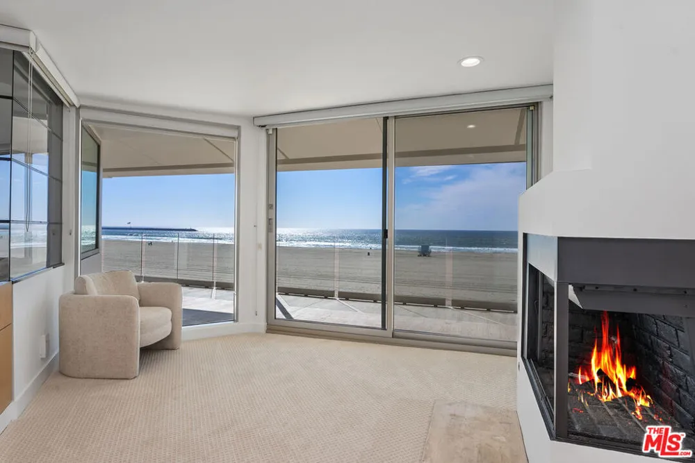 4 Jib Street #13 Marina del Rey, CA 90292